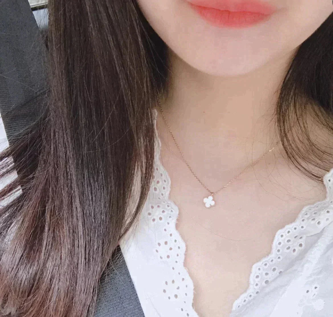 [ECHO ]CLOVER MINI 9.5MM WHITE MOTHER-OF-PEARL NECKLACE