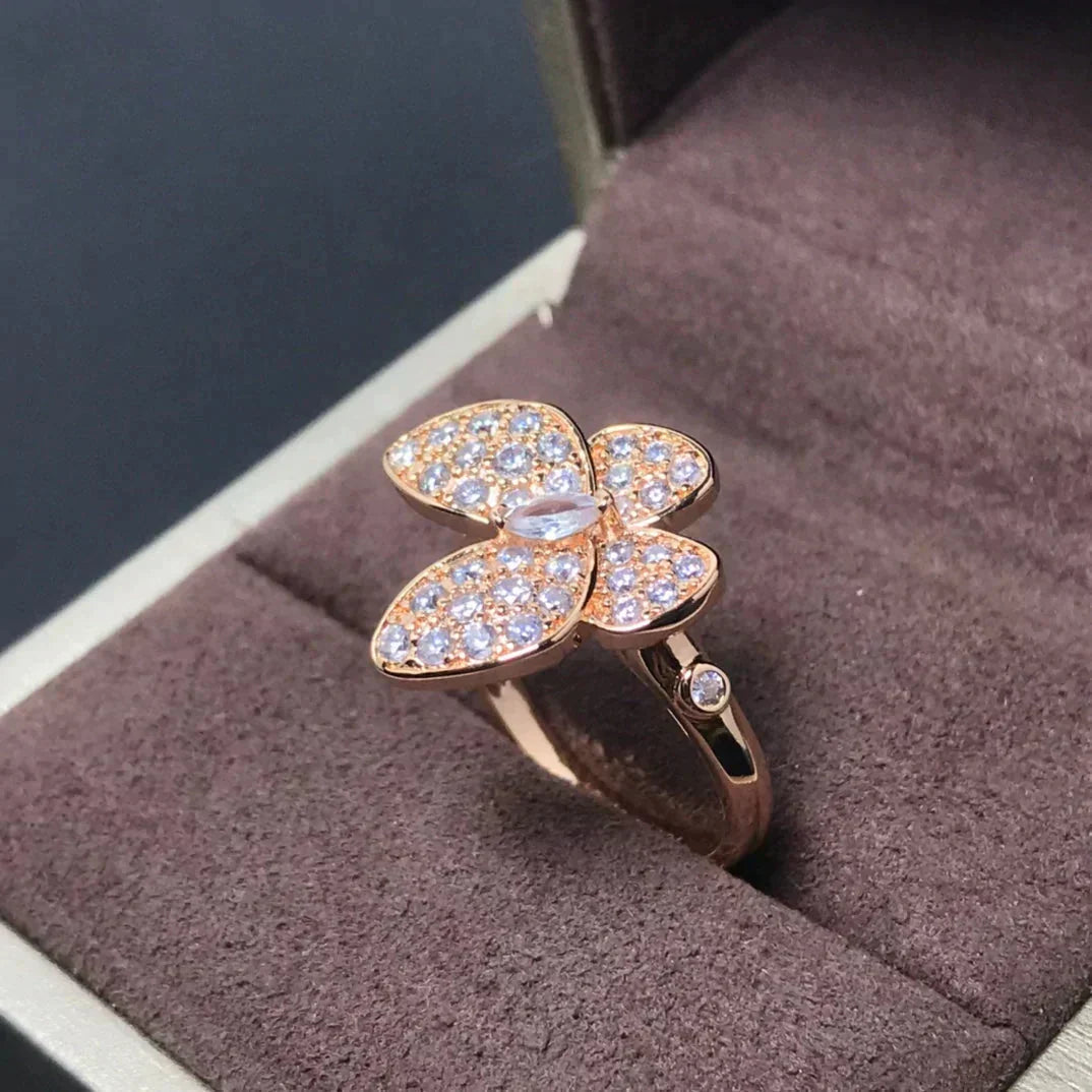 [ECHO ]BUTTERFLY PINK GOLD DIAMOND RING