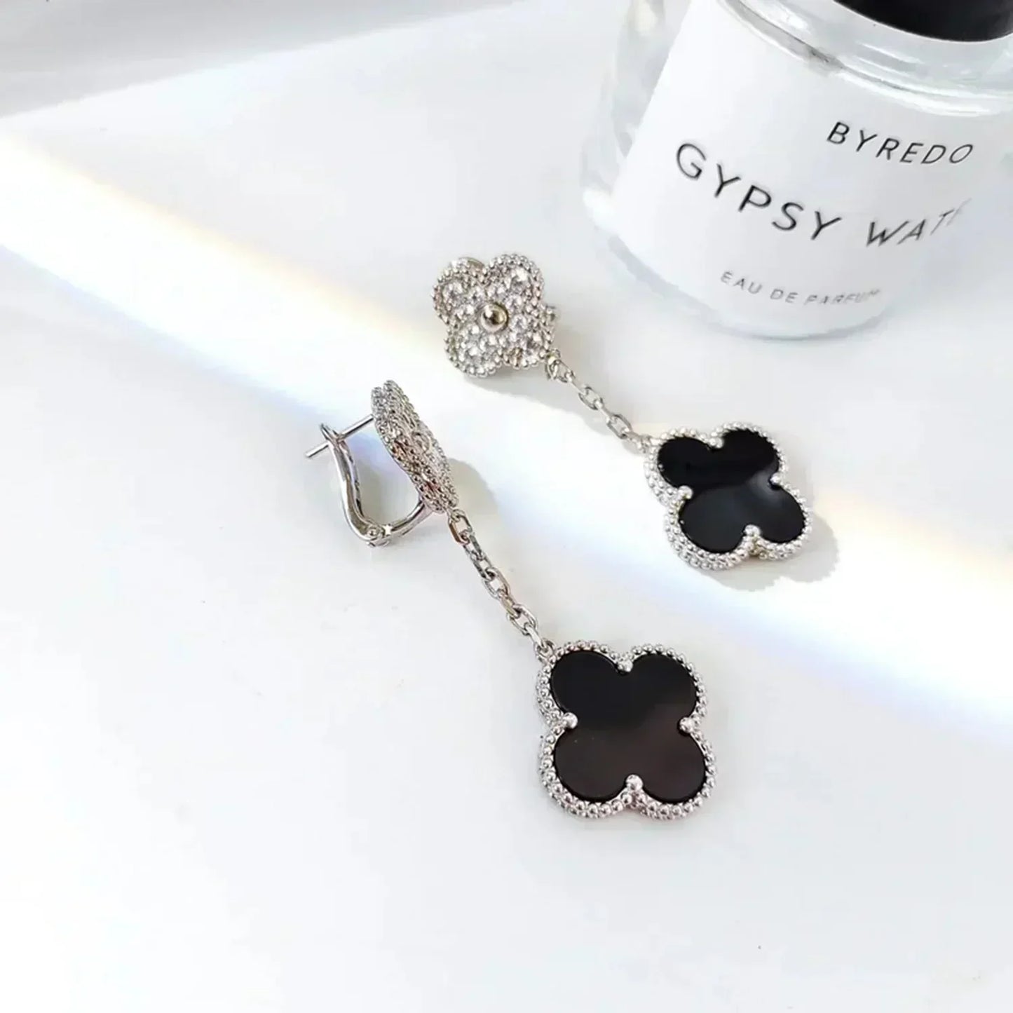 [ECHO ]CLOVER 2 MOTIFS  DIAMOND ONYX EARRINGS SILVER