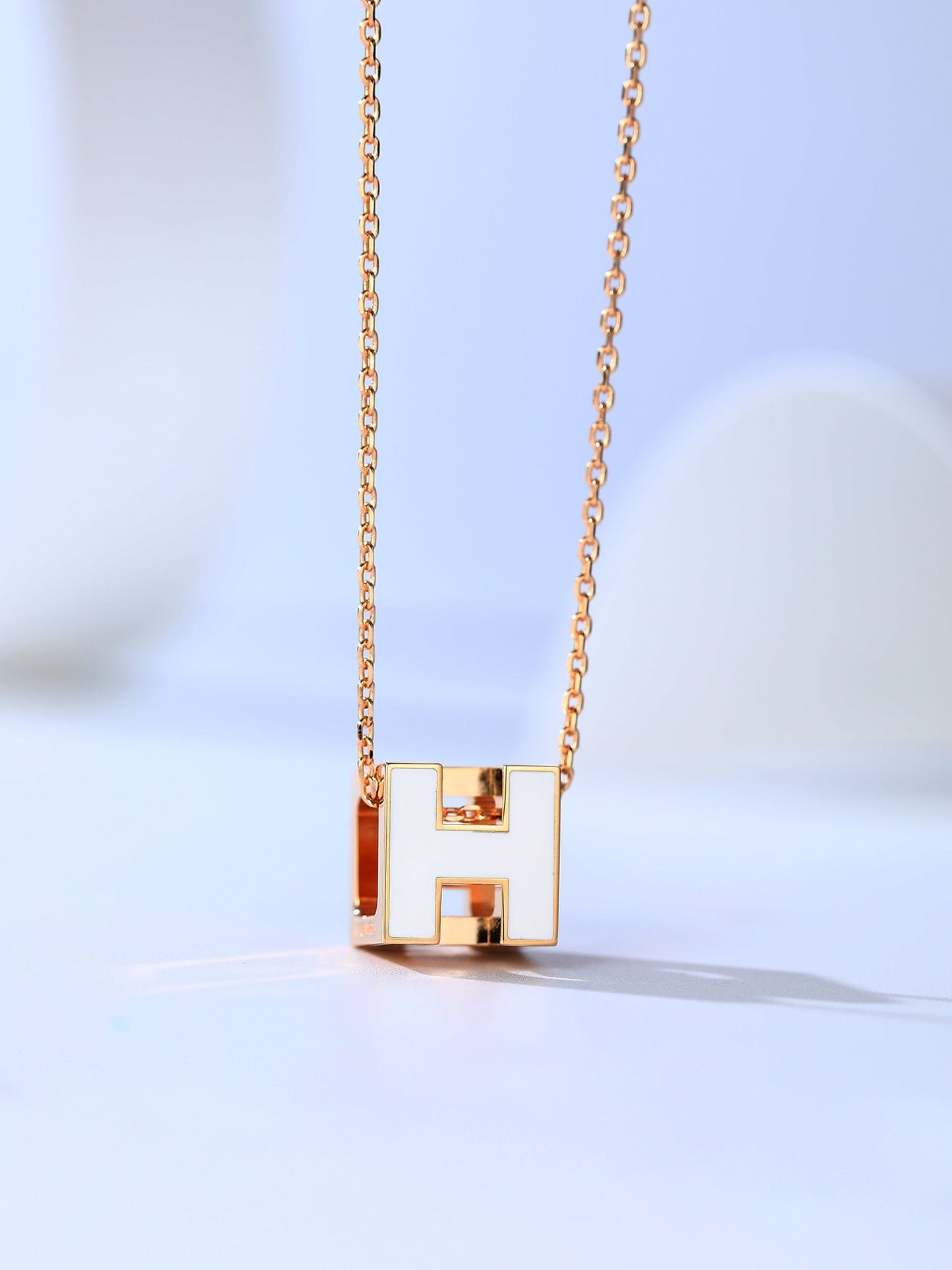 [ECHO ]H CAGE PINK GOLD NECKLACE