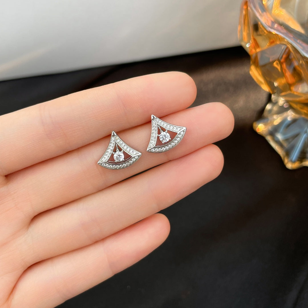 [ECHO ]DREAM MINI DIAMOND STUD EARRINGS
