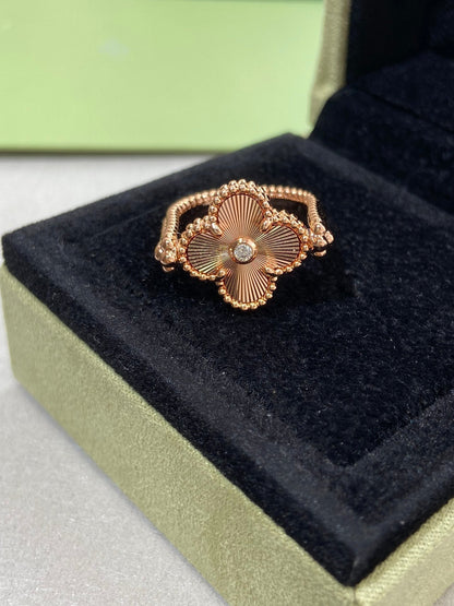 [ECHO ]CLOVER RIVERSIBLE PINK GOLD RING