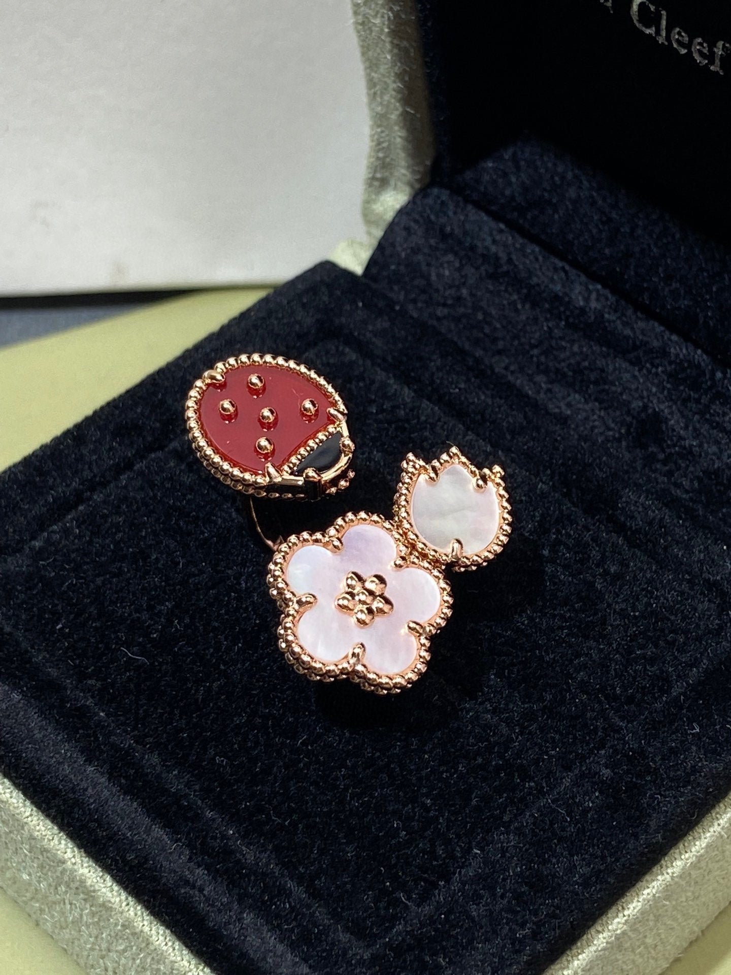 [ECHO ]LUCKY 3 MOTIF ROSE GOLD RING