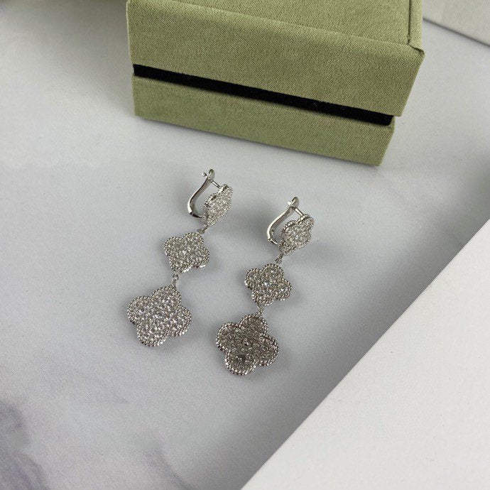 [ECHO ]CLOVER 3 MOTIF DIAMOND SILVER DROP EARRINGS