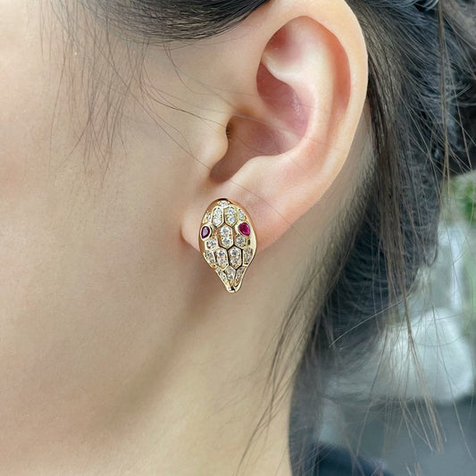 [ECHO ]SERPENT DIAMOND STUD EARRINGS