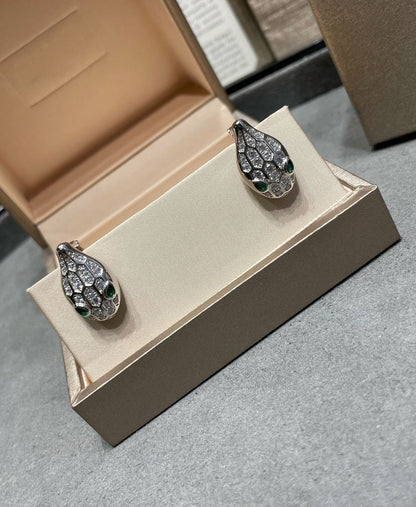 [ECHO ]SERPENT DIAMOND STUD EARRINGS