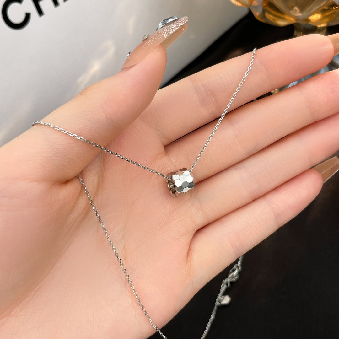 [ECHO ]BEE MINI NECKLACE