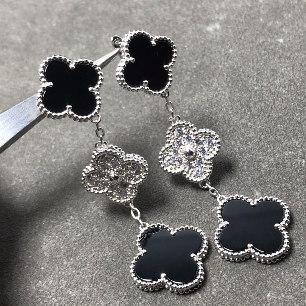 [ECHO ]CLOVER 3 MOTIF DIAMOND ONYX SILVER EARRINGS