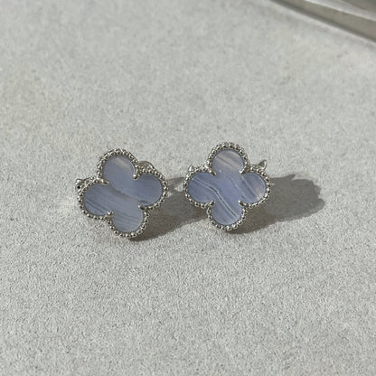 [ECHO ]CLOVER CHALCEDONY SILVER STUD EARRINGS
