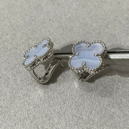 [ECHO ]CLOVER CHALCEDONY SILVER STUD EARRINGS