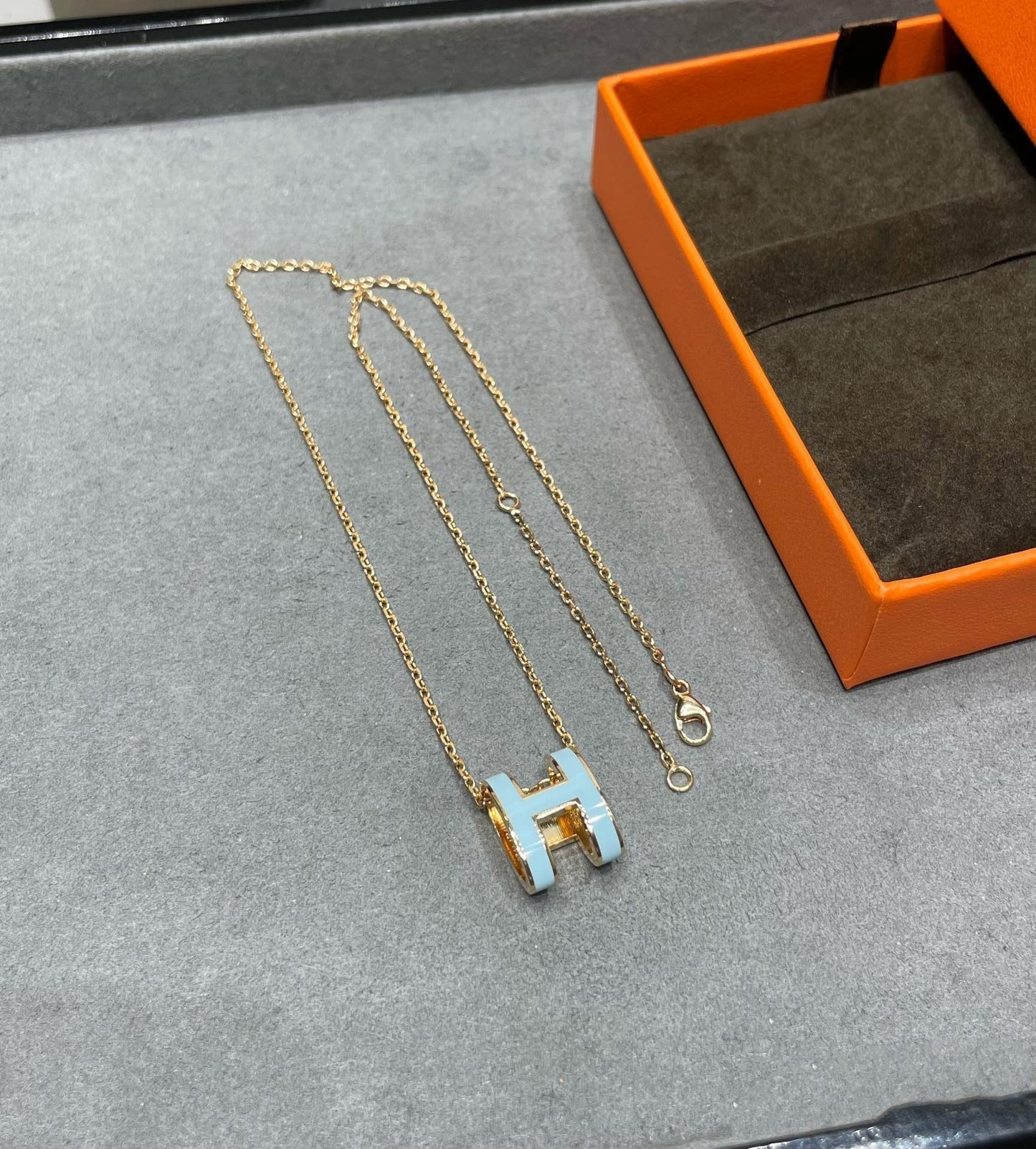 [ECHO ]POP H SKY BLUE NECKLACE