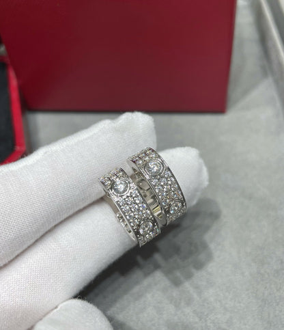 [ECHO ]LOVE 5.5MM DIAMOND PAVED EARRINGS