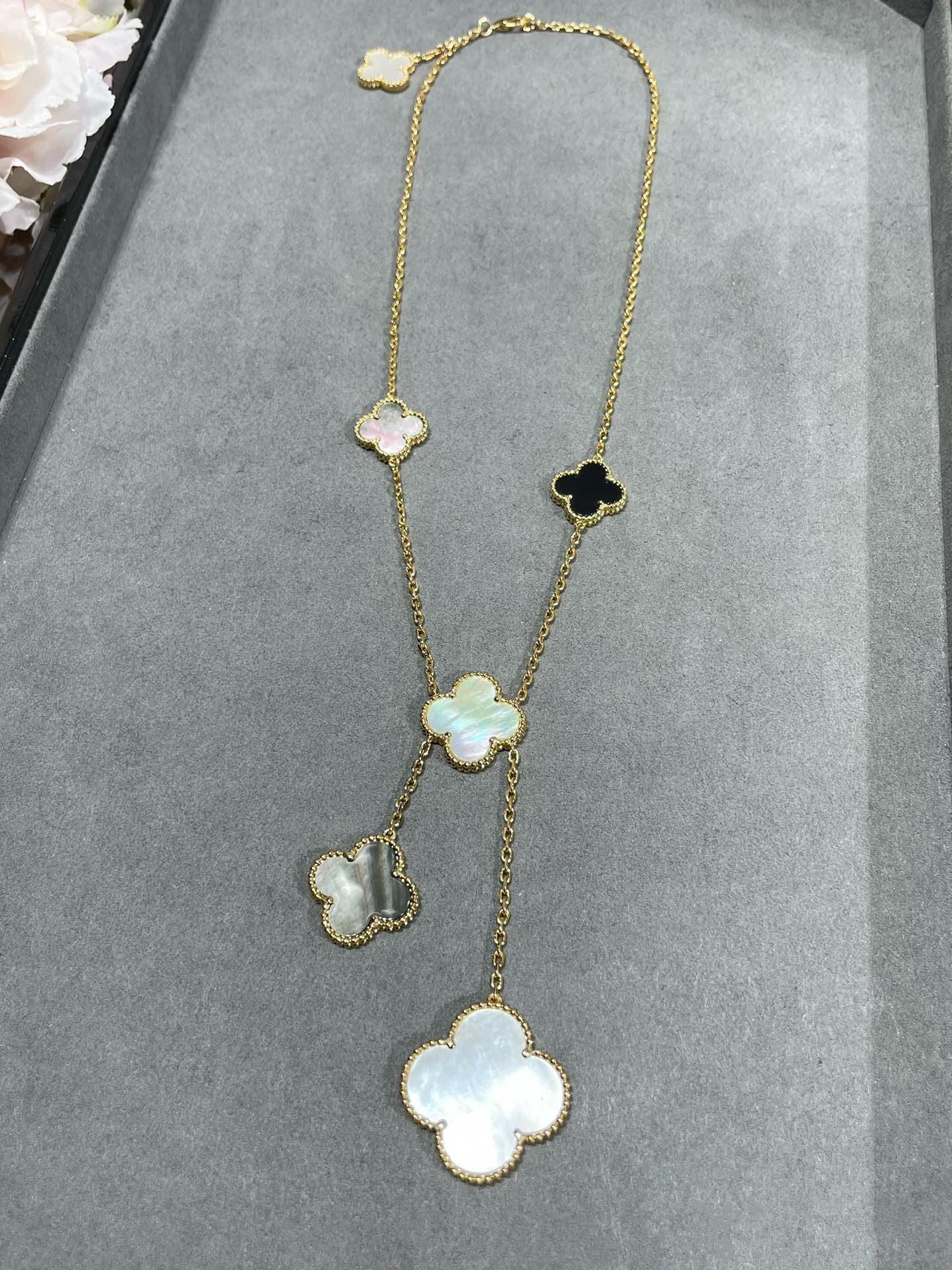 [ECHO ]CLOVER 6 MOTIF MOP ONYX GOLD NECKLACE