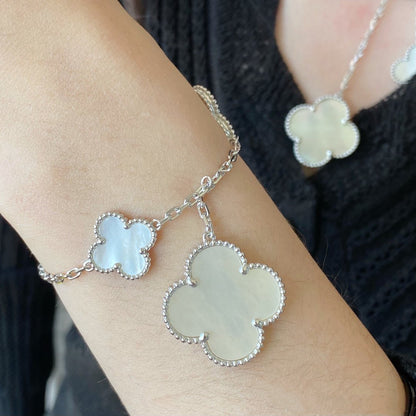 [ECHO ]CLOVER 5 MOTIF WHITE MOP SILVER BRACELET