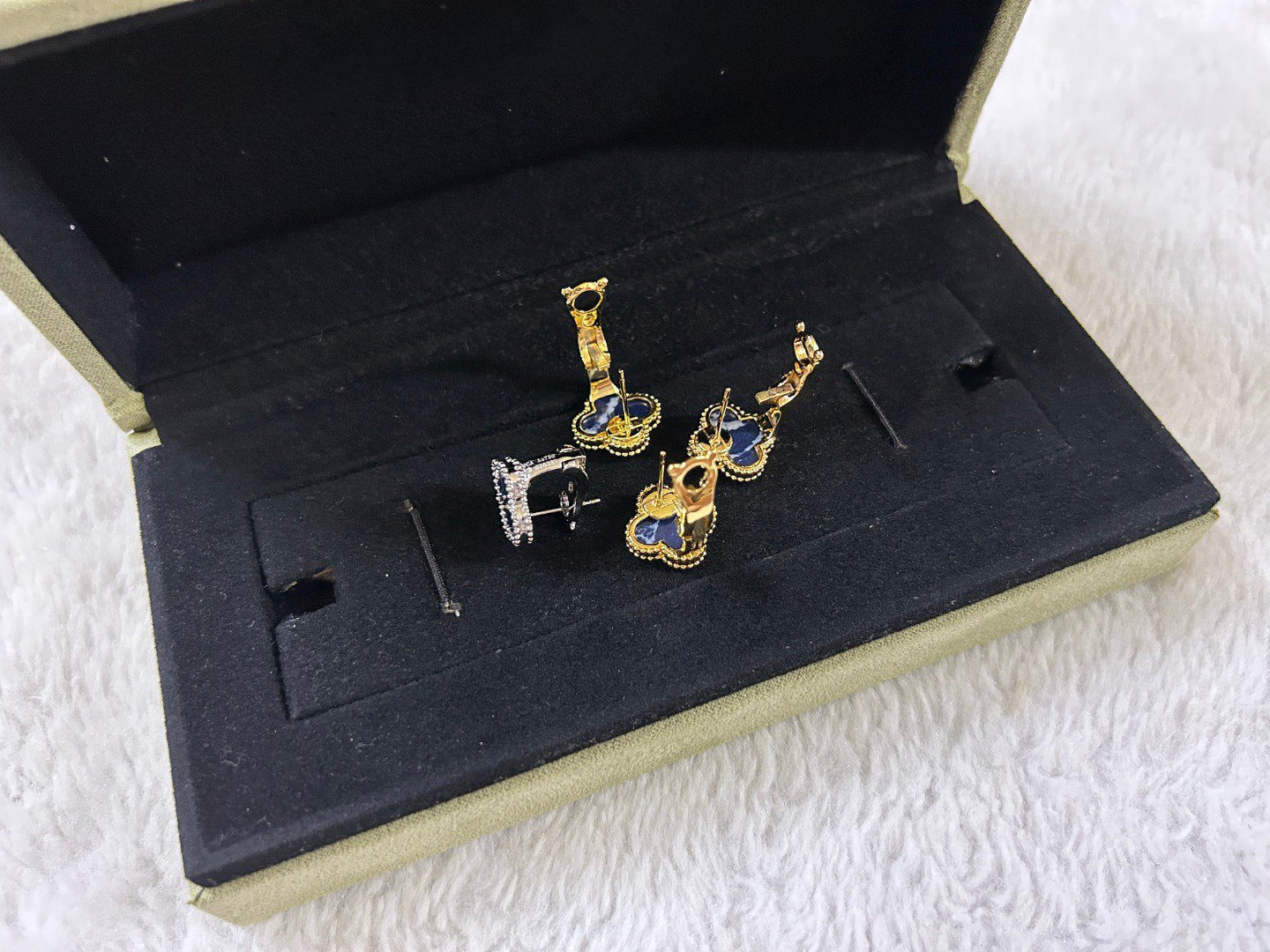 [ECHO ]CLOVER PIETERSITE MEDIUM STUD EARRINGS
