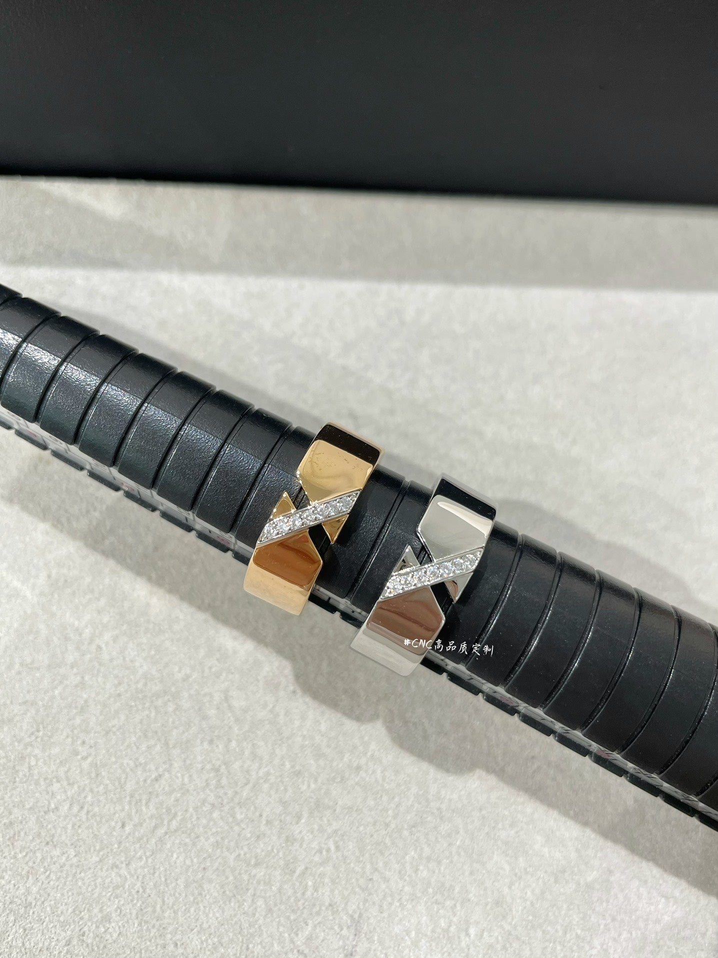 [ECHO ]LIENS EVIDENCE DIAOMOND RING