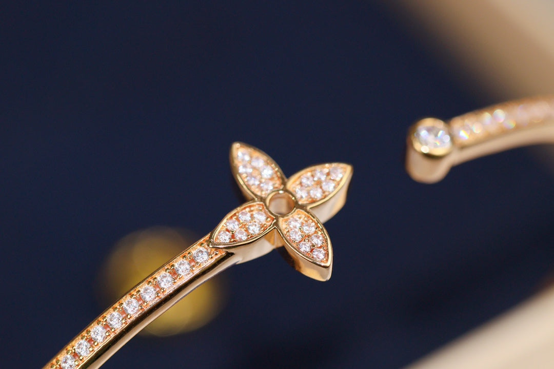 [ECHO ]IDYLLE PINK GOLD OPEN BRACELET DIAMOND PAVED