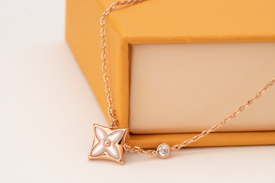 [ECHO ]STAR PINK MOP 1 DIAMOND PINK GOLD NECKLACE