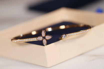 [ECHO ]IDYLLE GOLD OPEN BRACELET DIAMOND PAVED