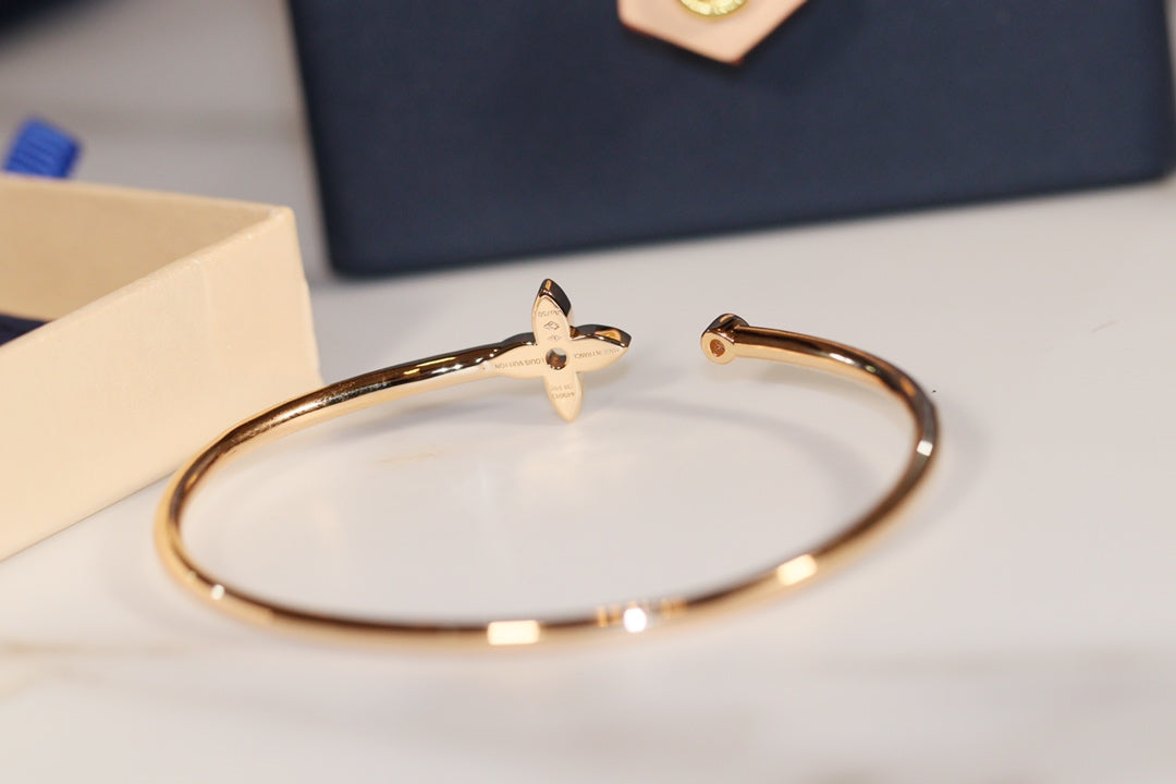 [ECHO ]IDYLLE GOLD OPEN BRACELET DIAMOND PAVED