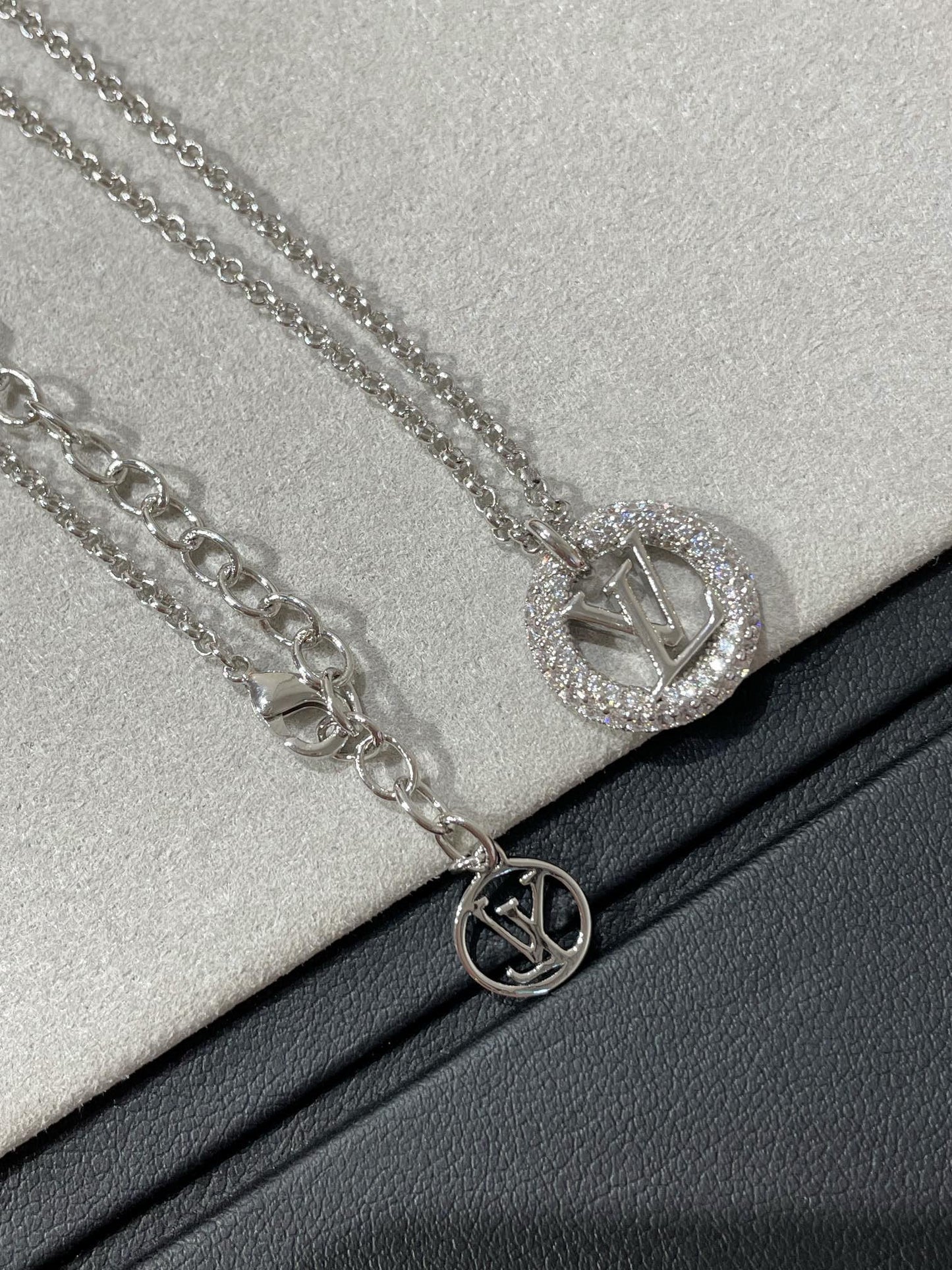 [ECHO ]BY NIGHT DIAMOND PAVED NECKLACE
