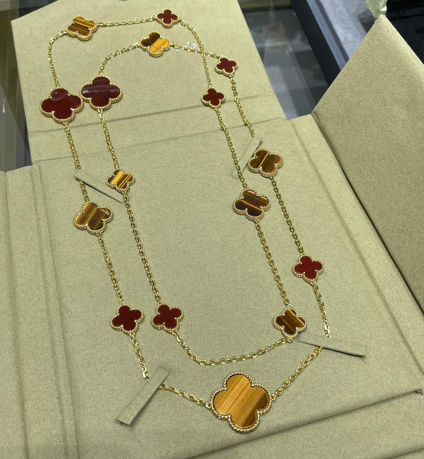 [ECHO ]CLOVER 16 MOTIF CARNELIAN TIGER EYE ROSE GOLD NECKLACE