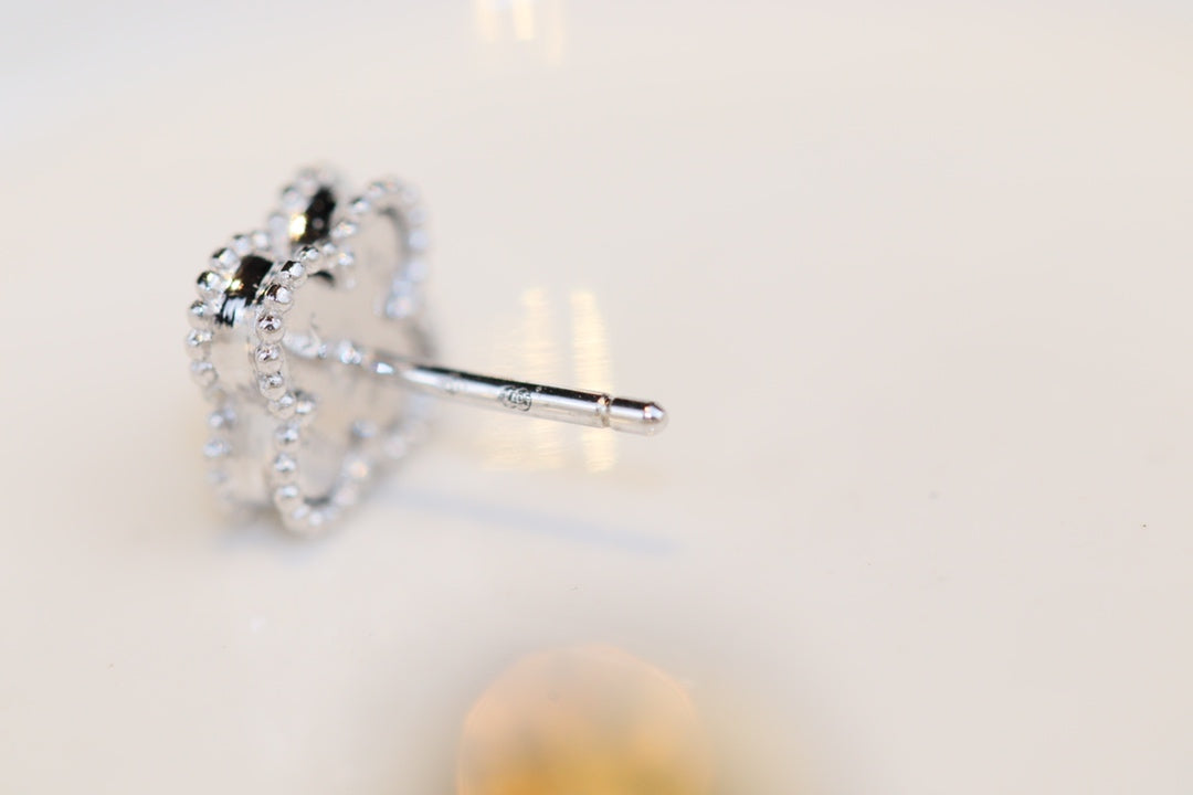 [ECHO ]CLOVER MINI TURQUOISE SILVER STUD EARRINGS