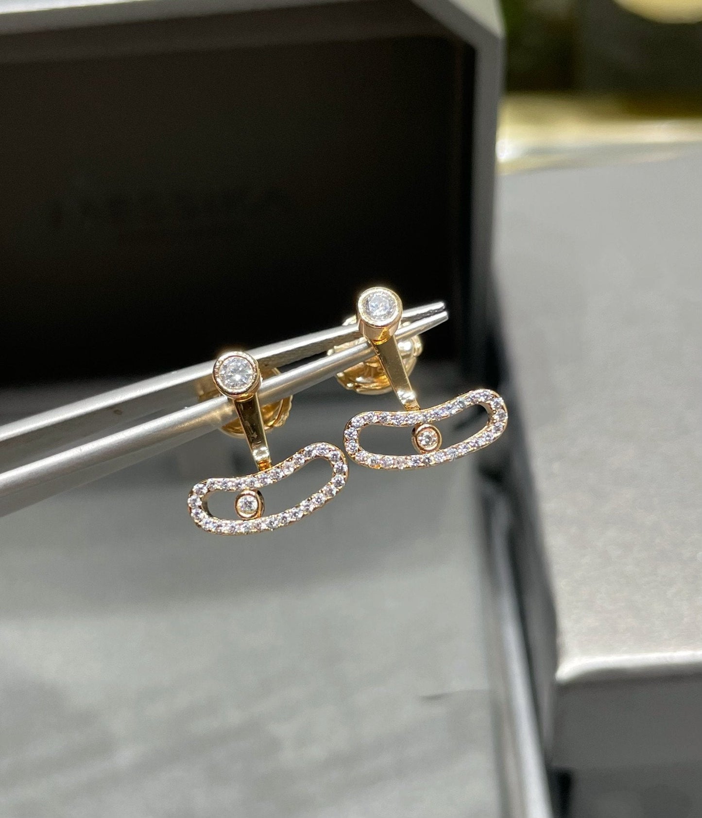 [ECHO]MOVE UNO PINK GOLD DIAMOND EARRINGS