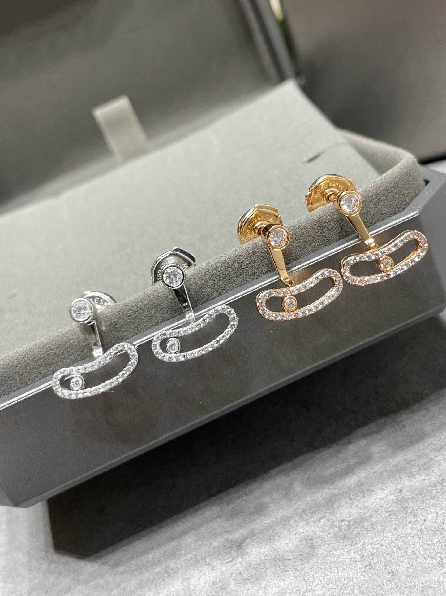 [ECHO]MOVE UNO PINK GOLD DIAMOND EARRINGS