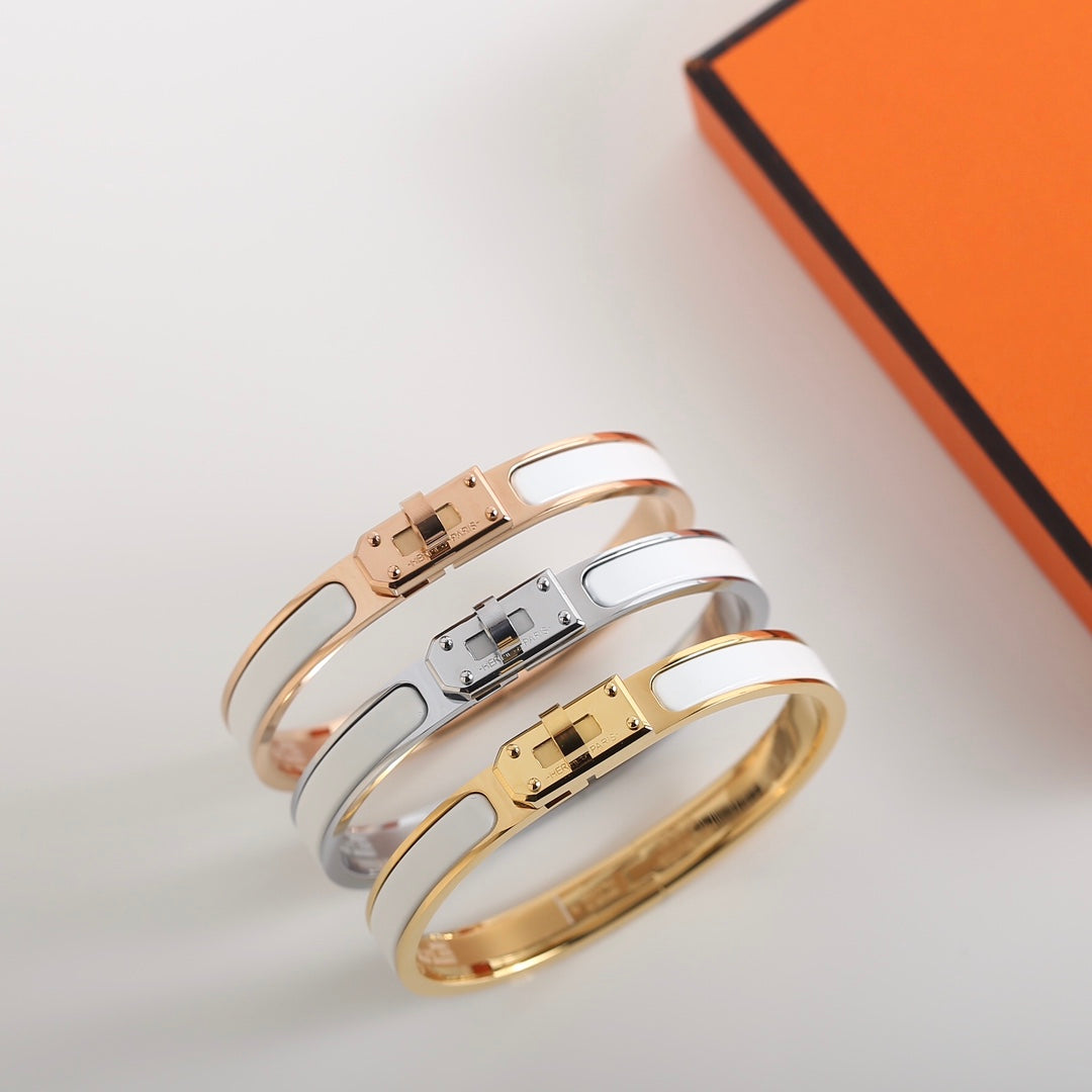 [ECHO ]HM KELLY WHITE BRACELET