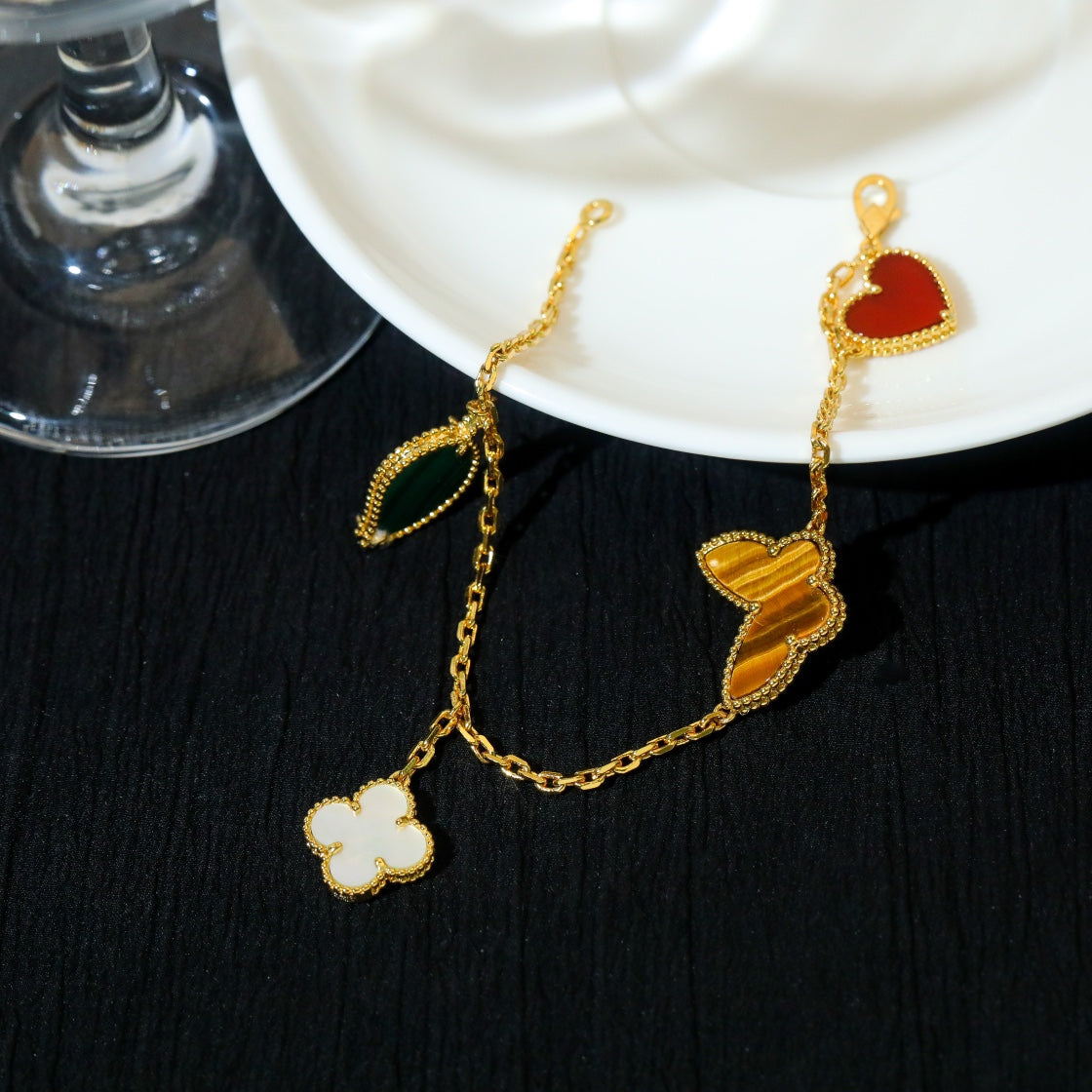 [ECHO ]LUCKY SPRING 5 MOTIF GOLD BRACELET