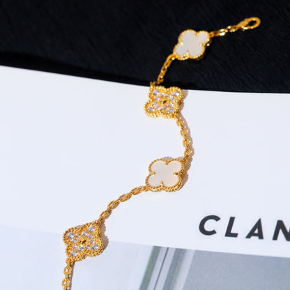 [ECHO ]CLOVER BRACELET 5 MOTIF WHITE MOP DIAMOND