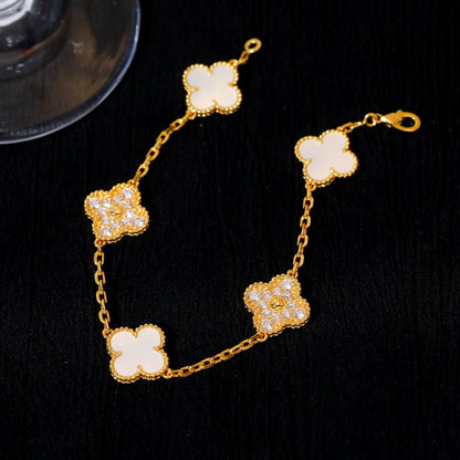 [ECHO ]CLOVER BRACELET 5 MOTIF WHITE MOP DIAMOND