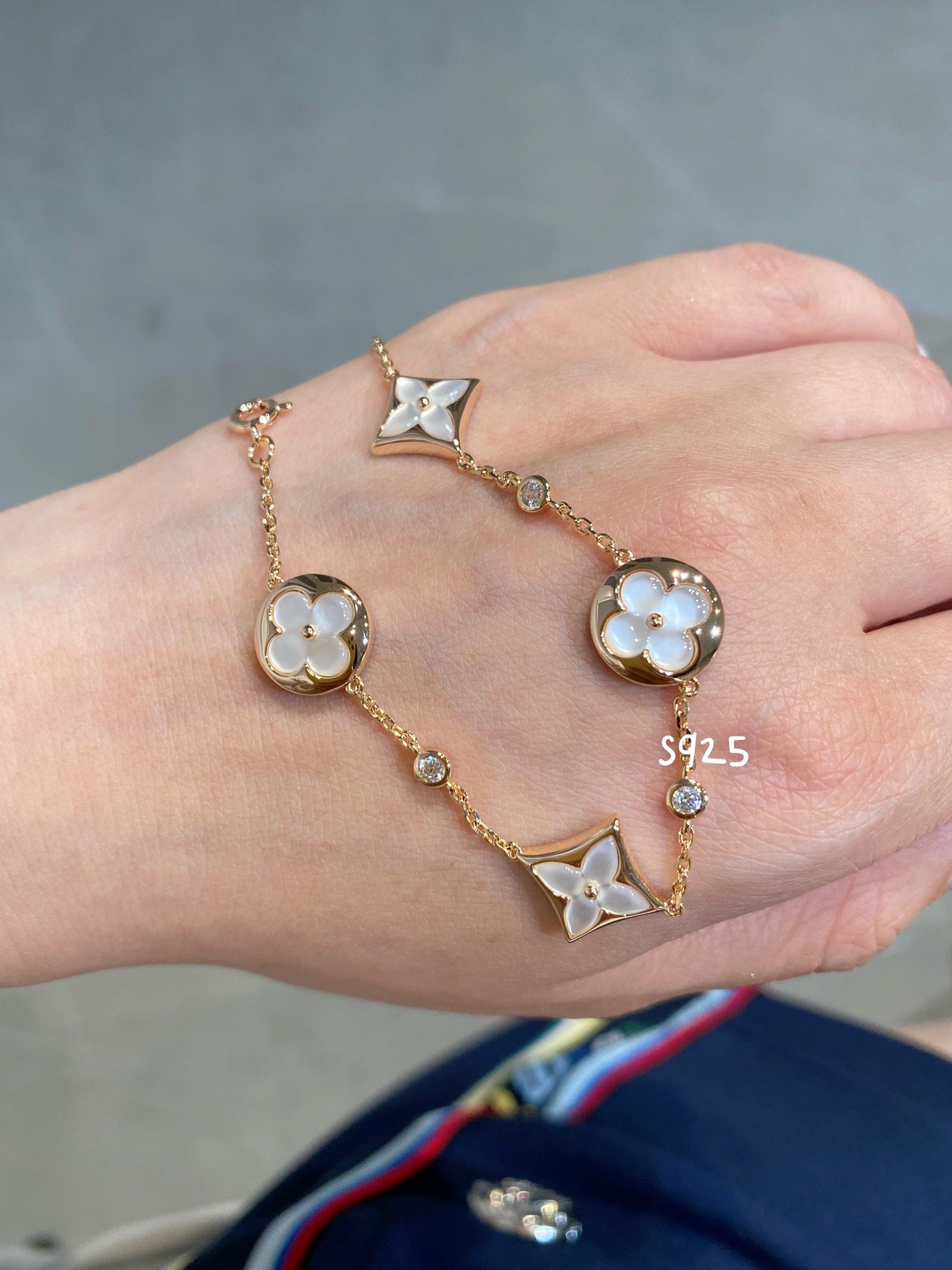 [ECHO ]STAR AND SUN 4 MOTIF WHITE MOP PINK GOLD BRACELET