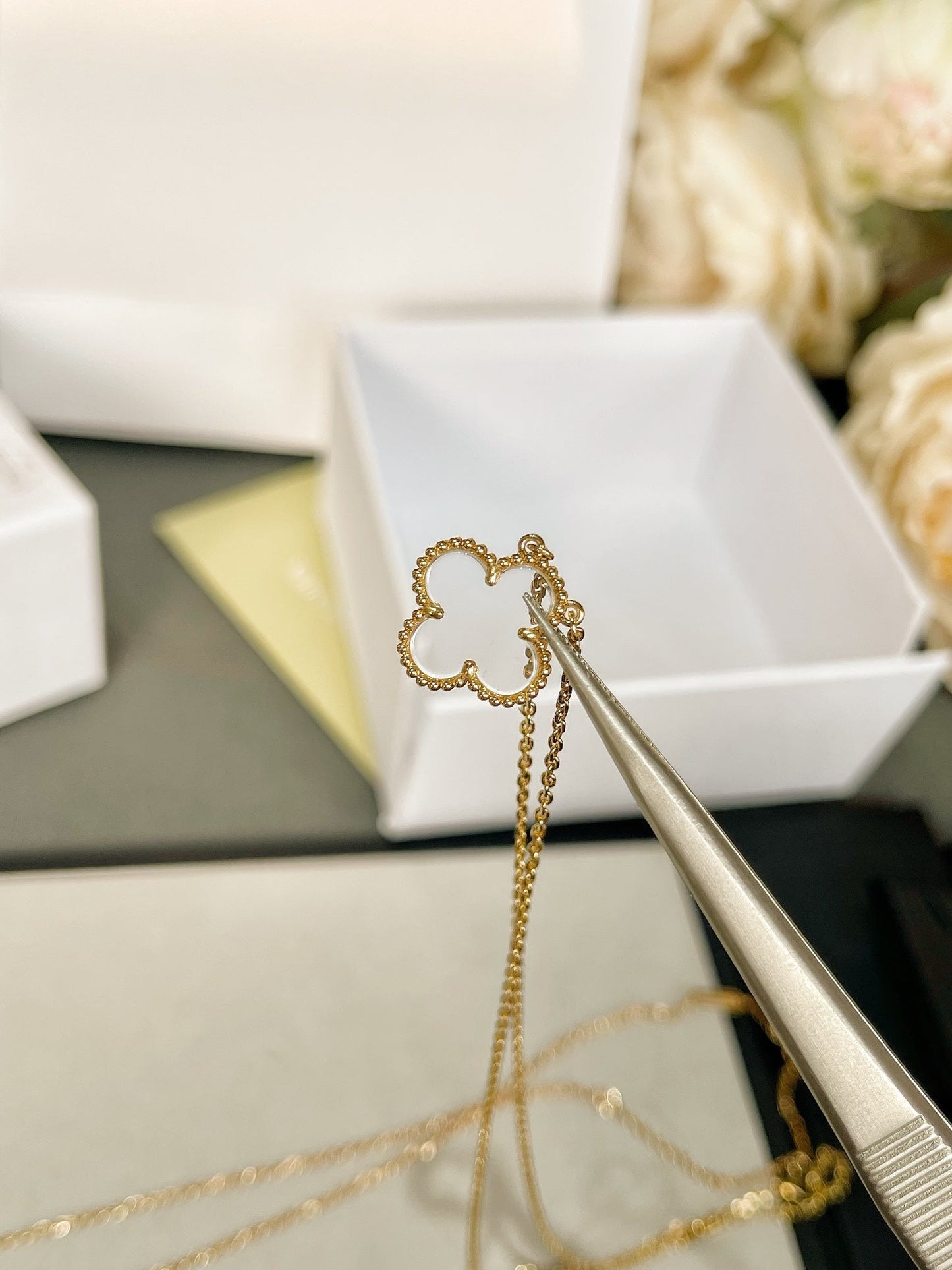 [ECHO ]CLOVER ROCK CRYSTAL ROSE GOLD NECKLACE