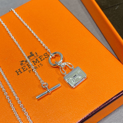 [ECHO ]CONSTANCE PEDANT SILVER NECKLACE