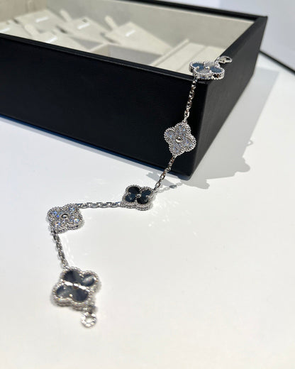 [ECHO ]CLOVER 5 MOTIF SILVER DIAMOND BRACELET