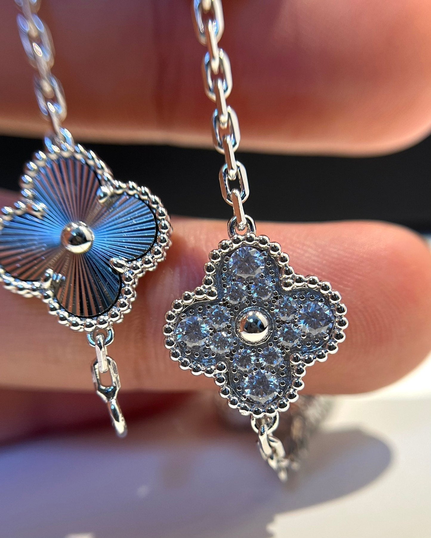 [ECHO ]CLOVER 5 MOTIF SILVER DIAMOND BRACELET