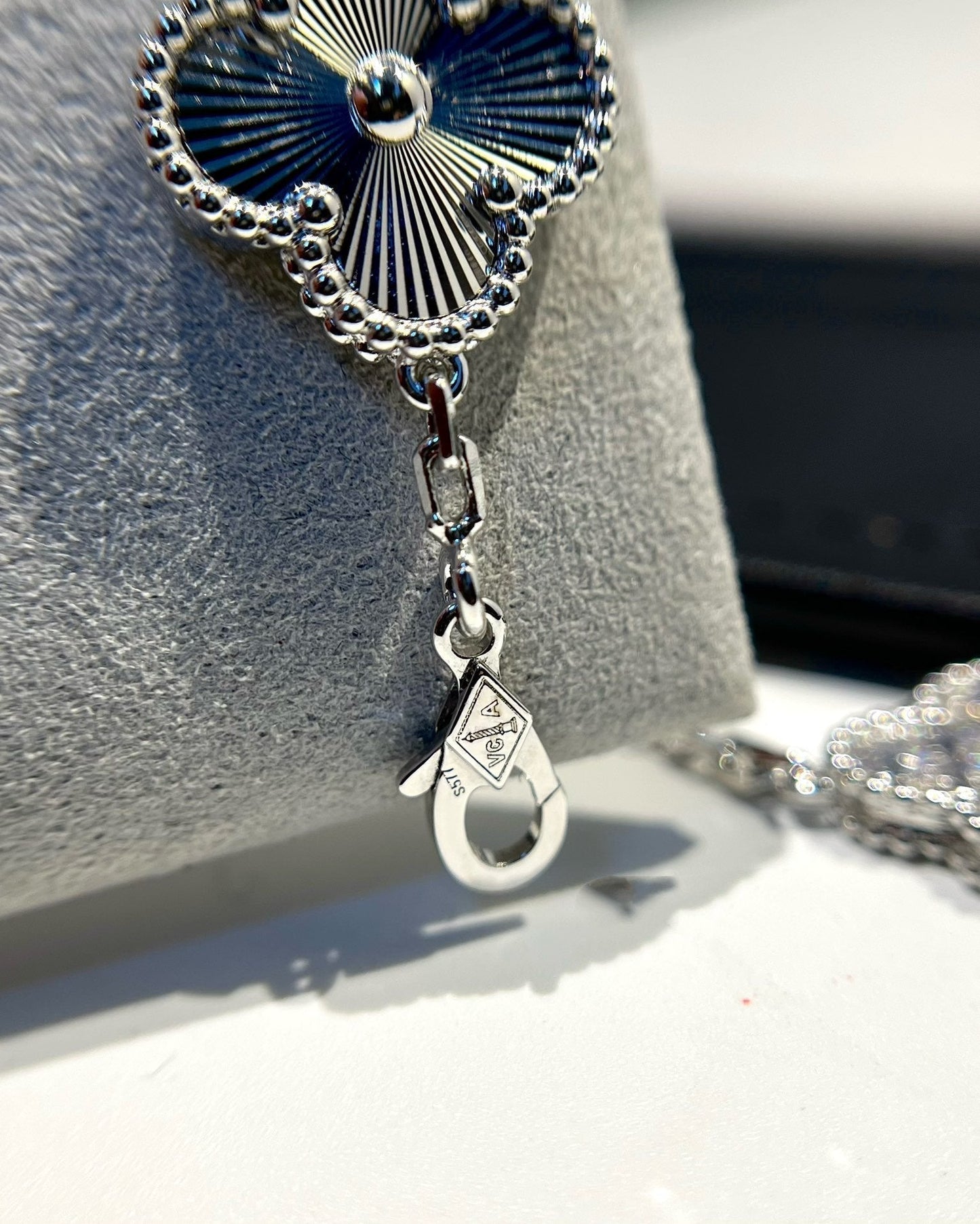 [ECHO ]CLOVER 5 MOTIF SILVER DIAMOND BRACELET