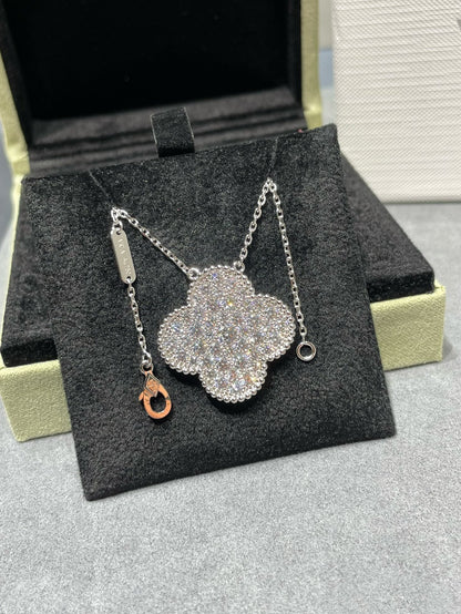 [ECHO ]CLOVER 25MM LARGE PENDANT DIAMOND PAVED SILVER NECKLACE