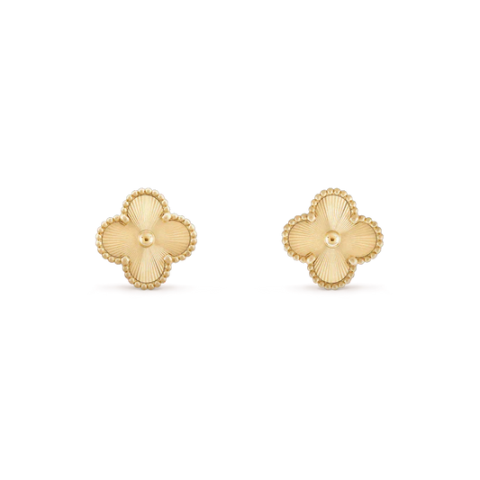 [ECHO ]CLOVER MINI 9.5MM LASER EARRINGS