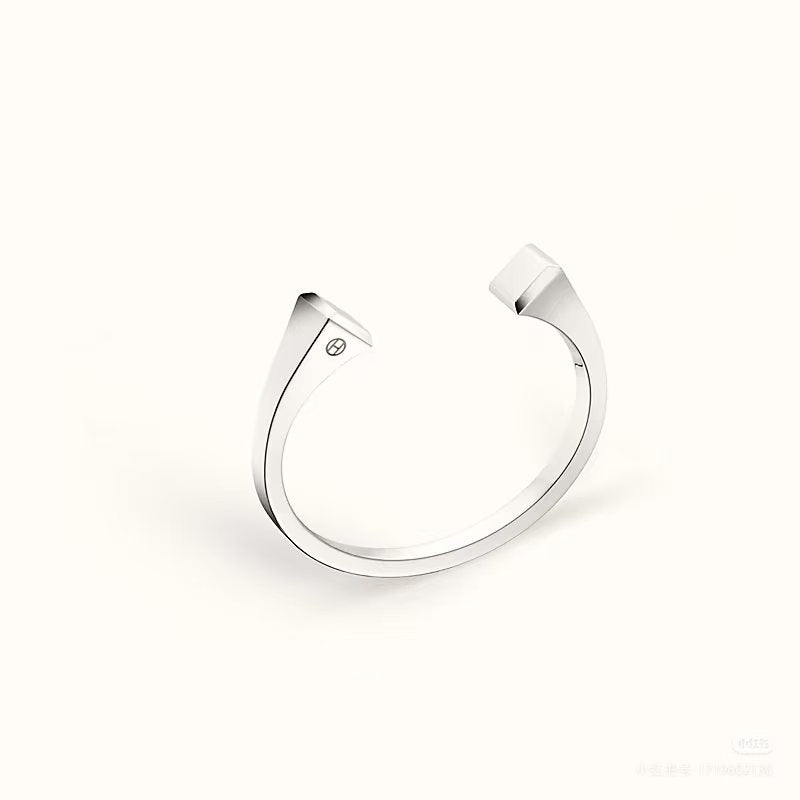 [ECHO ]CLOU DE FORGE SQUARE CONE STUDS OPEN CUFF ONE SIZE