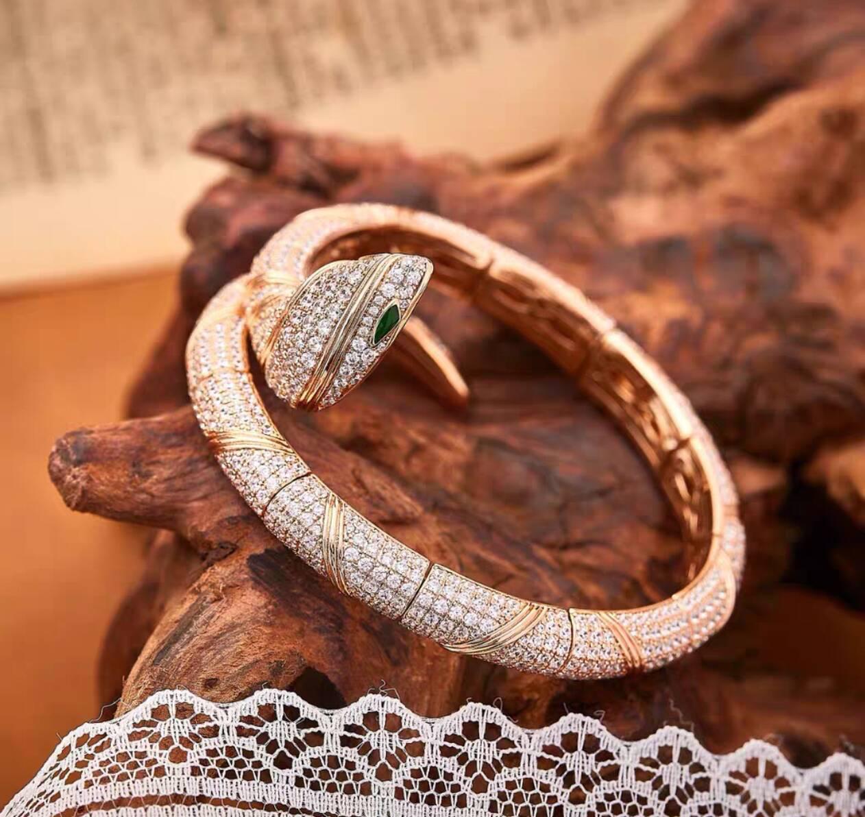 [ECHO ]HAUTE COUTURE GOLD SERPENTI BRACELET