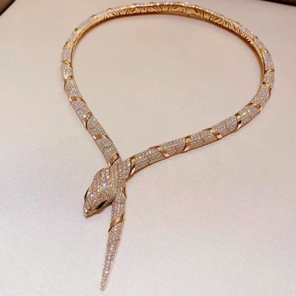 [ECHO ]HAUTE COUTURE GOLD SERPENTI NECKLACE