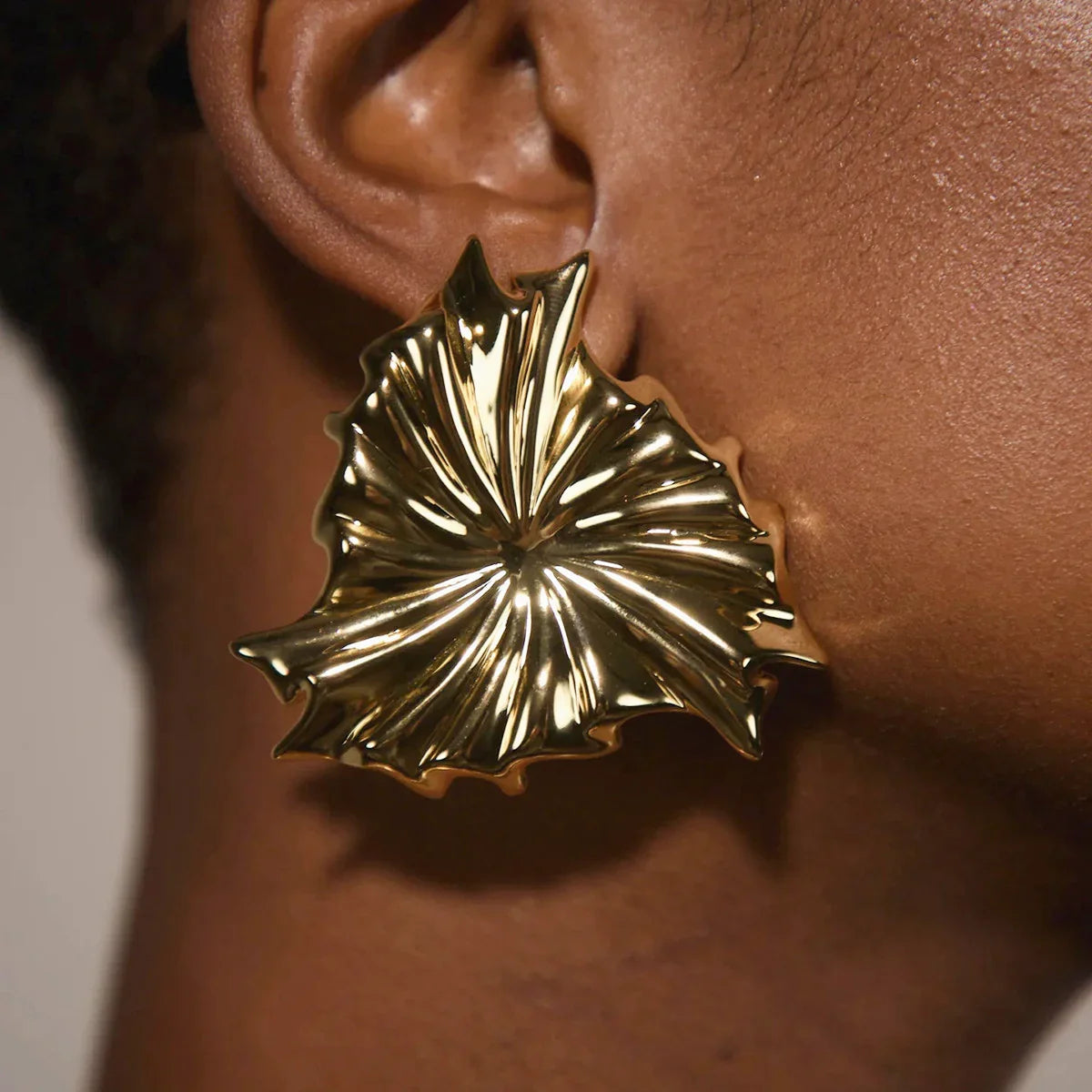 [Echo Fine]Rafaela Sculpted Petal Gold Earrings
