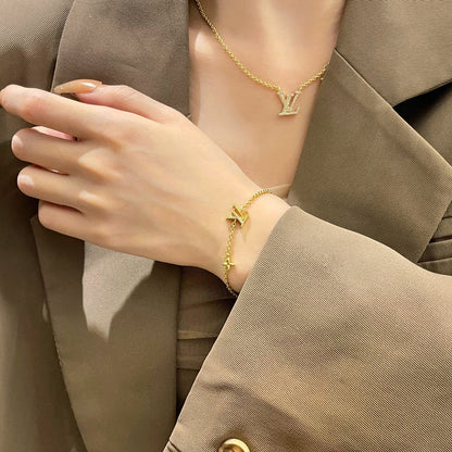 [ECHO ]LOGO STAR MOTIF GOLD BRACELET