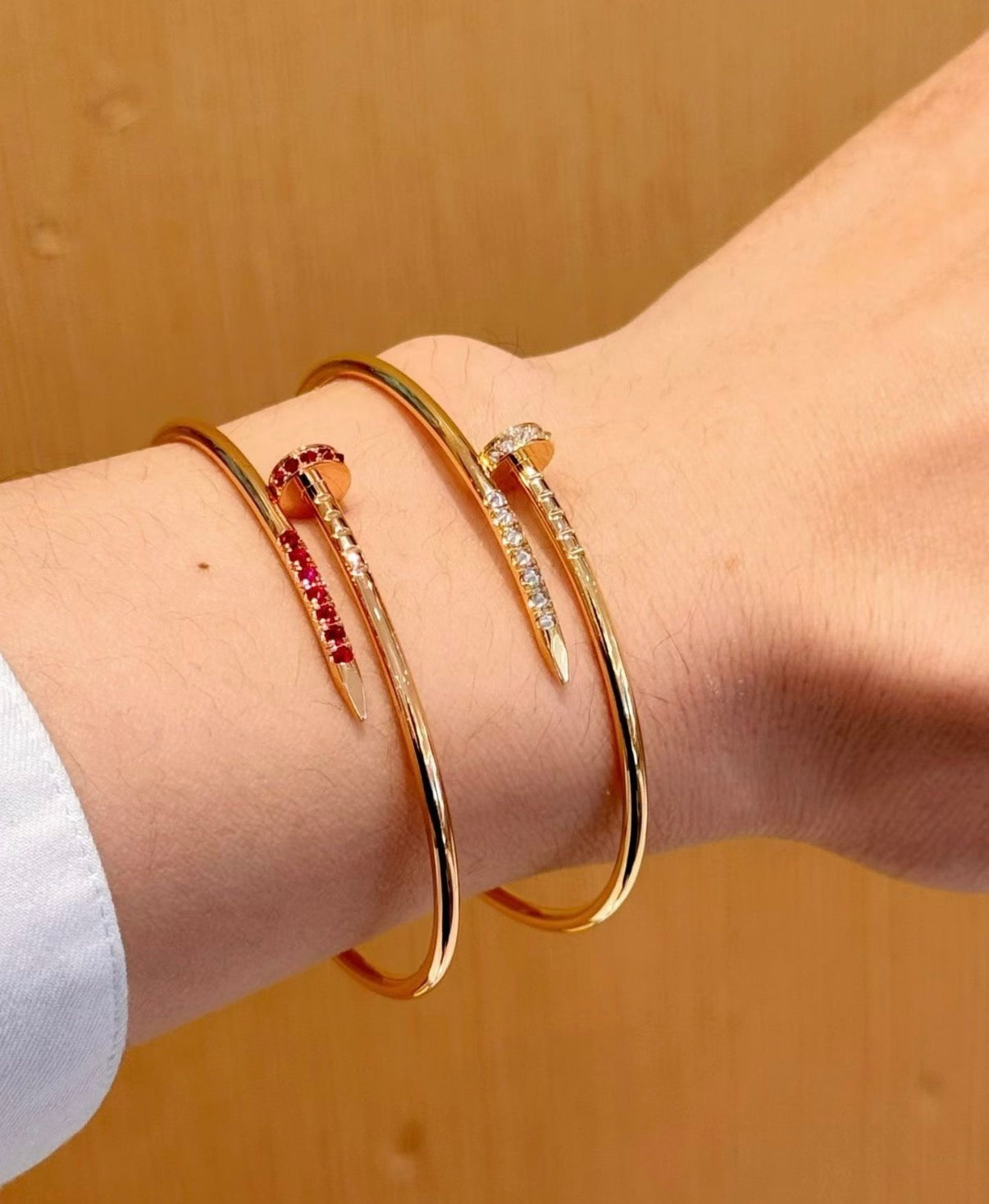 [ECHO]WORLDWIDE FIRST RELEASE：JUSTE UN CLOU RUBY BRACELET