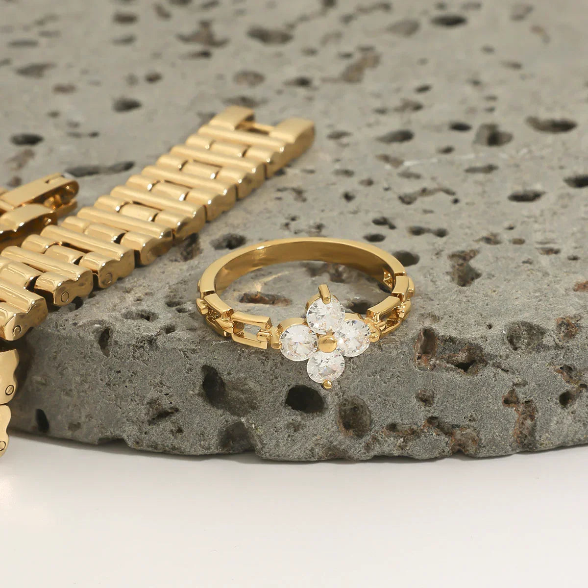 [Echo Fine]Clestine Diamond Petal Ring