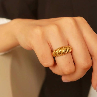 [Echo Fine]Amaia Gold Croissant Ring