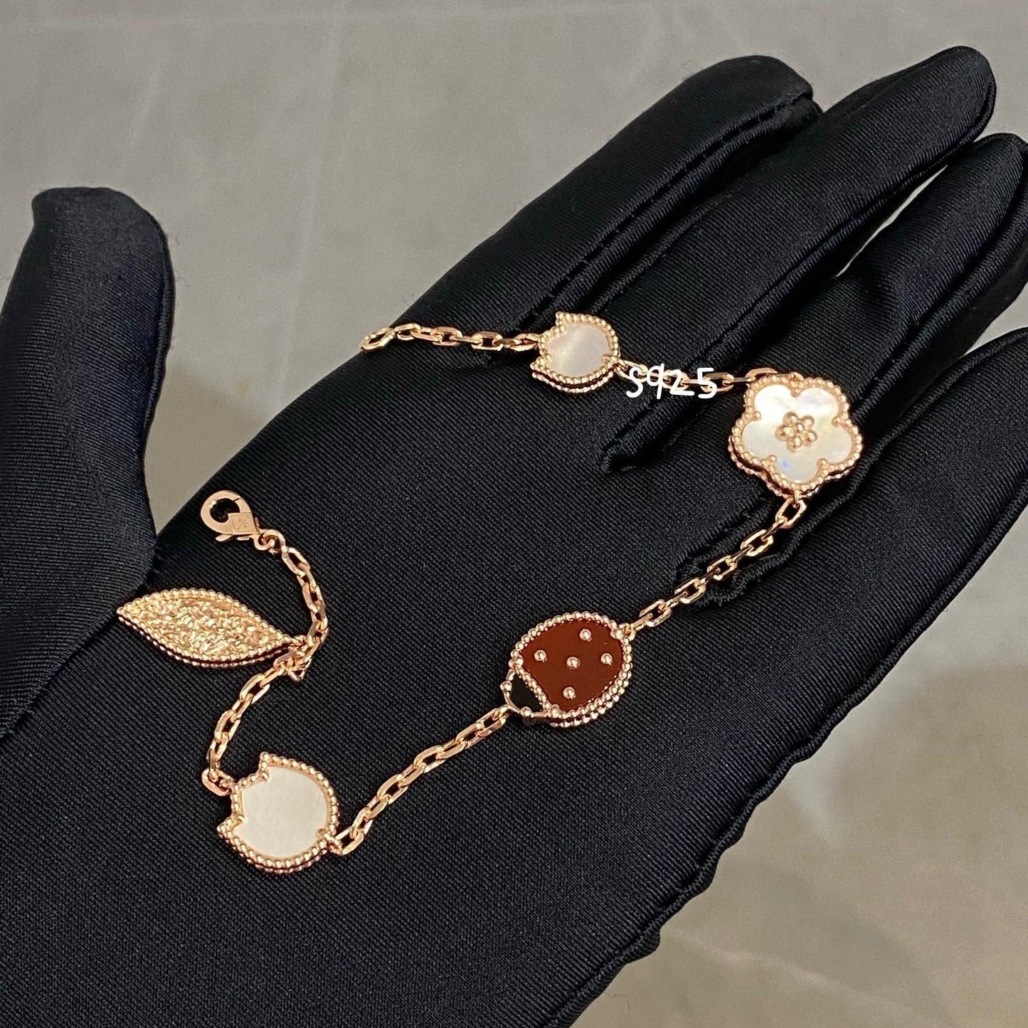 [ECHO ]LUCKY SPRING 5 MOTIF BRACELET